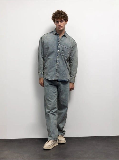 Chemise en jean coupe classique boutonnée avec poche giesto - Kiabi Chemise en jean coupe classique boutonnée avec poche giesto - Kiabi