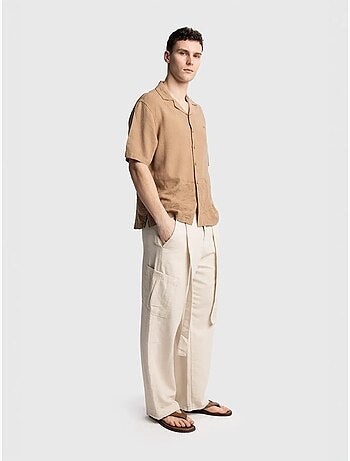 Chemise en lin brodée à manches courtes et col ouvert giesto