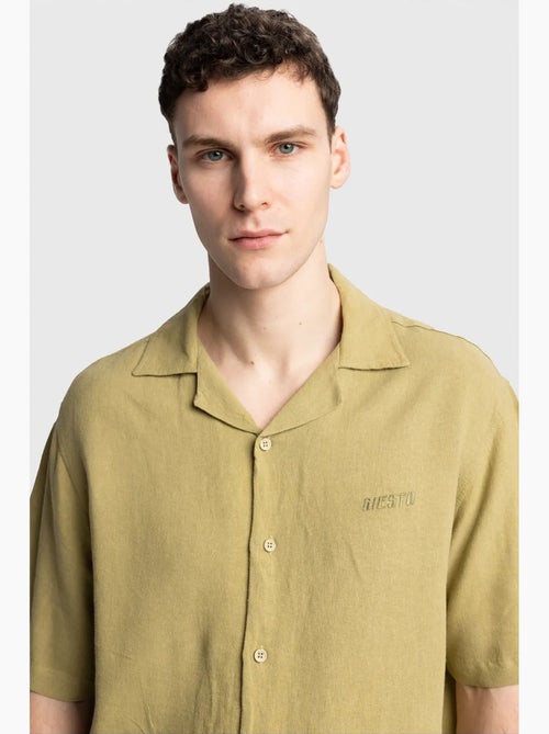 Chemise en lin brodée à manches courtes et col ouvert giesto - Kiabi Chemise en lin brodée à manches courtes et col ouvert giesto - Kiabi