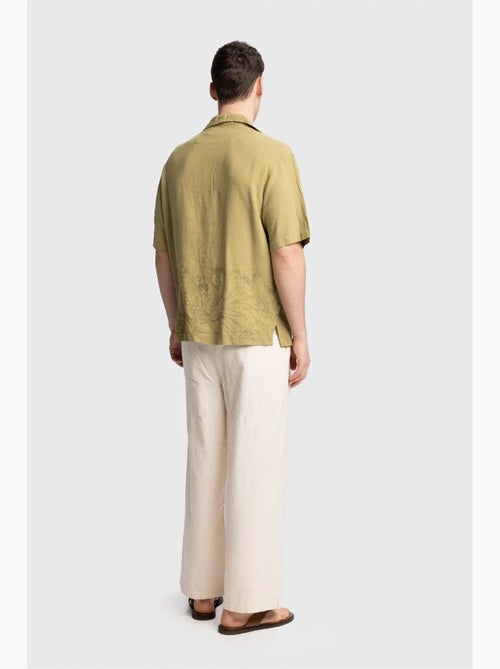 Chemise en lin brodée à manches courtes et col ouvert giesto - Kiabi Chemise en lin brodée à manches courtes et col ouvert giesto - Kiabi