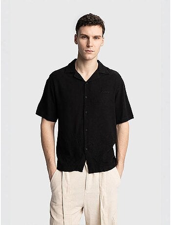 Chemise en lin brodée à manches courtes et col ouvert giesto