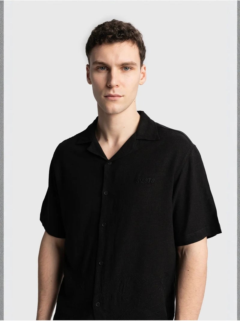 Chemise en lin brodée à manches courtes et col ouvert giesto Noir - Kiabi