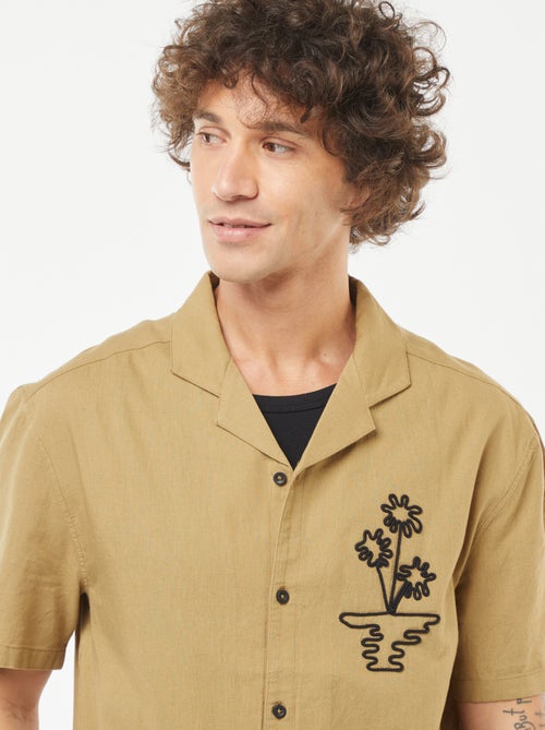 Chemise en lin mélangé à manches courtes et avec broderies - Kiabi