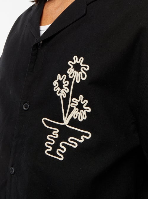 Chemise en lin mélangé à manches courtes et avec broderies - Kiabi