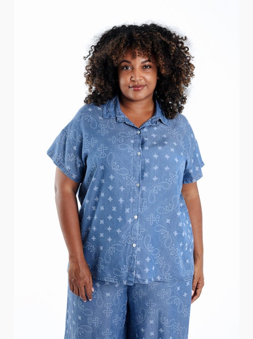 Chemise en lyocel imprimé bandana PAPRIKA - Kiabi Chemise en lyocel imprimé bandana PAPRIKA - Kiabi
