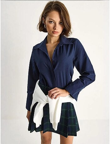 Chemise en popeline boutonnée à manches longues et coupe classique lucci