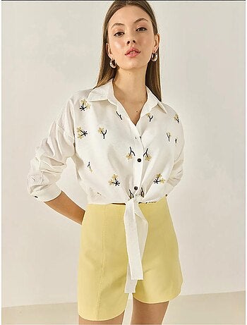 Chemise en popeline brodée avec fermeture à boutons lucci