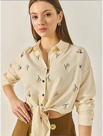 Chemise en popeline brodée avec fermeture à boutons lucci