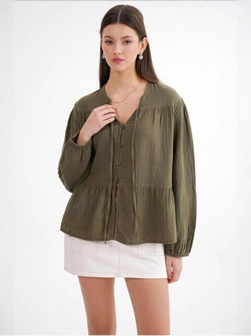 Chemise en seersucker à manches trois-quarts et col ras du cou avec détails de reliure mixray - Kiabi Chemise en seersucker à manches trois-quarts et col ras du cou avec détails de reliure mixray - Kiabi