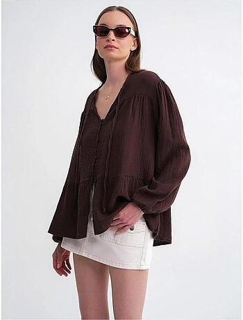 Chemise en seersucker à manches trois-quarts et col ras du cou avec détails de reliure mixray