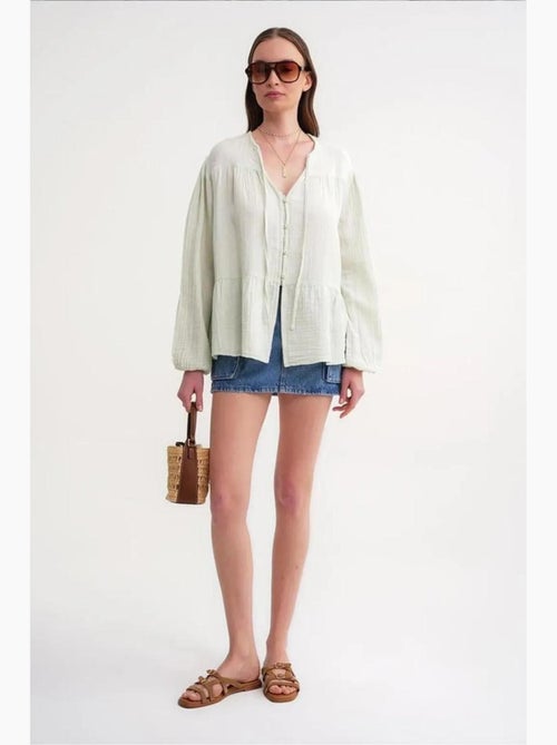Chemise en seersucker à manches trois-quarts et col ras du cou avec détails de reliure mixray - Kiabi Chemise en seersucker à manches trois-quarts et col ras du cou avec détails de reliure mixray - Kiabi