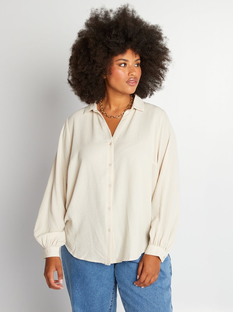 Chemise encolure V 'Only Carmakoma' beige - Kiabi