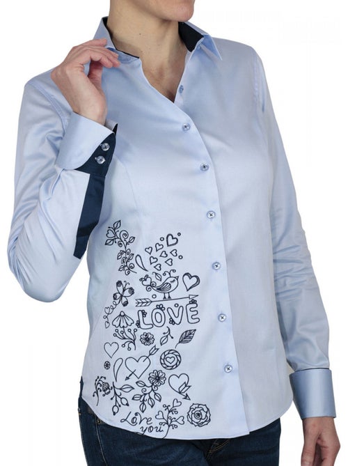 Chemise femme brodée coupe cintrée LOVE Andrew Mac Allister - Kiabi Chemise femme brodée coupe cintrée LOVE Andrew Mac Allister - Kiabi