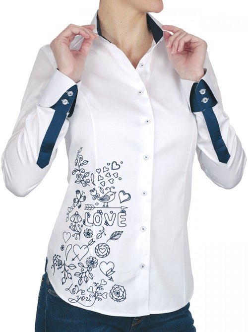Chemise femme brodée coupe cintrée LOVE Andrew Mac Allister - Kiabi Chemise femme brodée coupe cintrée LOVE Andrew Mac Allister - Kiabi