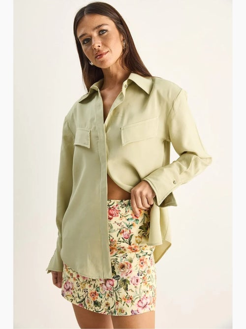 Chemise femme coupe regular en crêpe tissé lucci - Kiabi Chemise femme coupe regular en crêpe tissé lucci - Kiabi