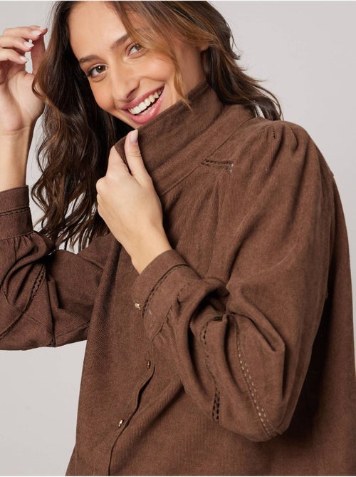 Chemise femme en velours côtelé 'deeluxe' - Kiabi Chemise femme en velours côtelé 'deeluxe' - Kiabi