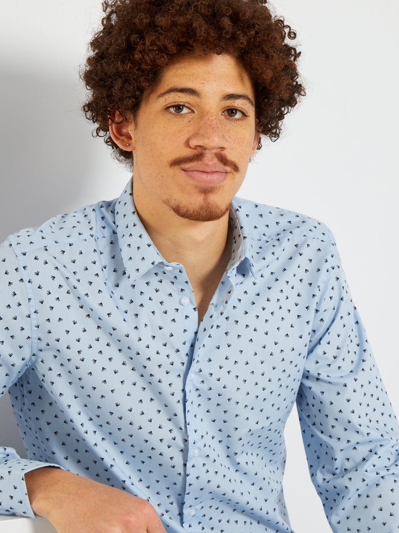 Chemise fitted en popeline à pois bleu ciel - Kiabi