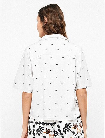 Chemise fluide à motif tropical avec manche japonaise