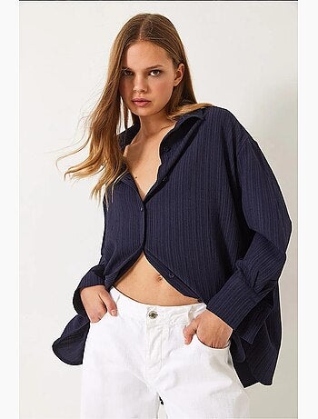 Chemise froissée basique surdimensionnée à épaules dénudées lucci