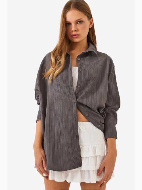 Chemise froissée basique surdimensionnée à épaules dénudées lucci - Kiabi Chemise froissée basique surdimensionnée à épaules dénudées lucci - Kiabi