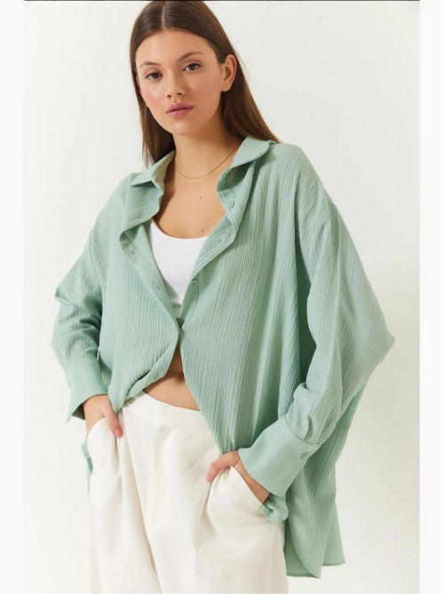 Chemise froissée basique surdimensionnée à épaules dénudées lucci - Kiabi Chemise froissée basique surdimensionnée à épaules dénudées lucci - Kiabi
