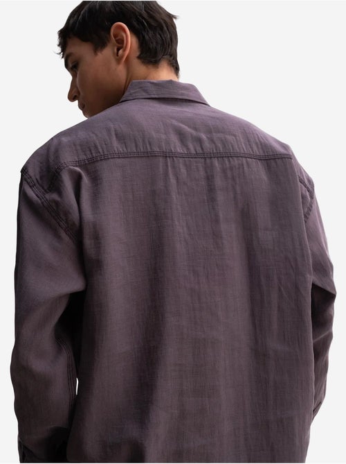 Chemise homme oversize à manches longues et poche giesto - Kiabi Chemise homme oversize à manches longues et poche giesto - Kiabi