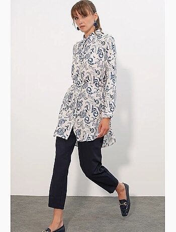 Chemise longue en viscose crêpe à fleurs avec ceinture bdart