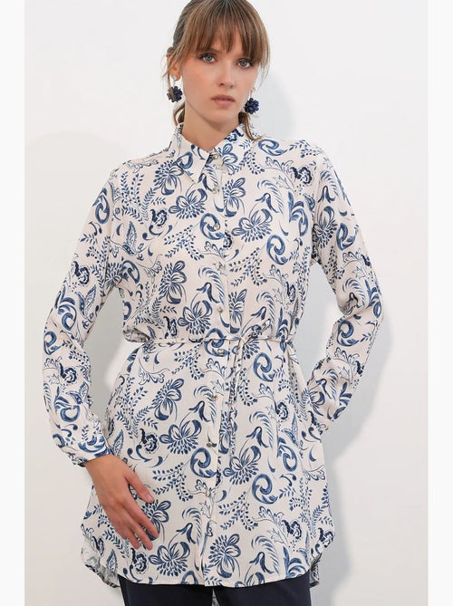 Chemise longue en viscose crêpe à fleurs avec ceinture bdart - Kiabi Chemise longue en viscose crêpe à fleurs avec ceinture bdart - Kiabi