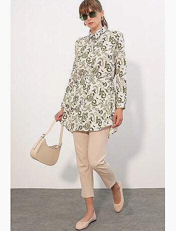 Chemise longue en viscose crêpe à fleurs avec ceinture bdart