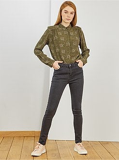 Chemise longue fluide imprimée 'fleurs' - Kiabi