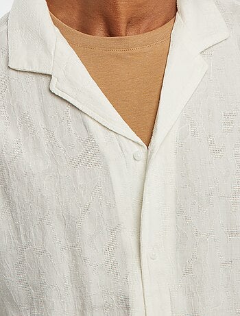 Chemise manches courtes avec broderies