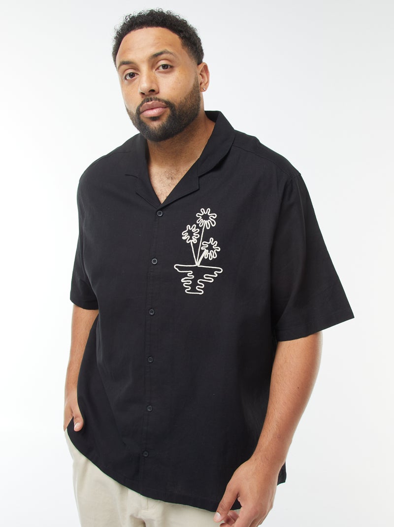 Chemise manches courtes avec broderies fantaisies devant noir - Kiabi