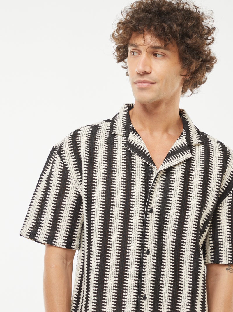 T-shirt Bershka Homme Jaune Moutarde – XL – Manches Courtes – Vintage