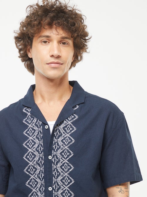 Chemise manches courtes en lin mélangé avec broderies - Kiabi