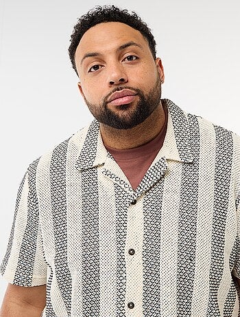 Chemise manches courtes en maille ajourée