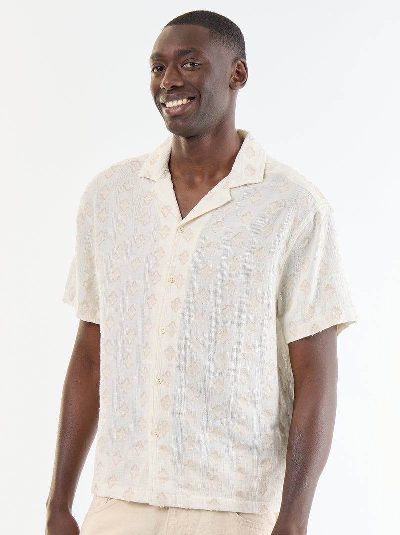 Chemise manches courtes en maille fantaisie avec broderies Beige - Kiabi