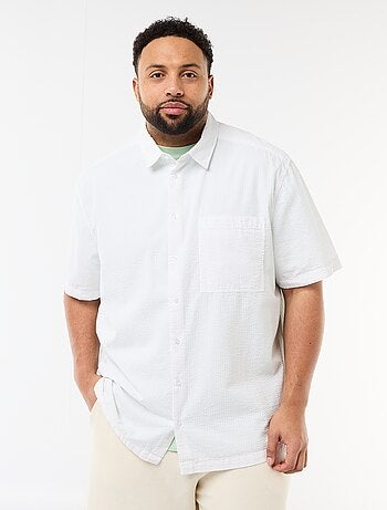 Chemise manches courtes en matière crépon