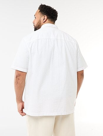 Chemise manches courtes en matière crépon