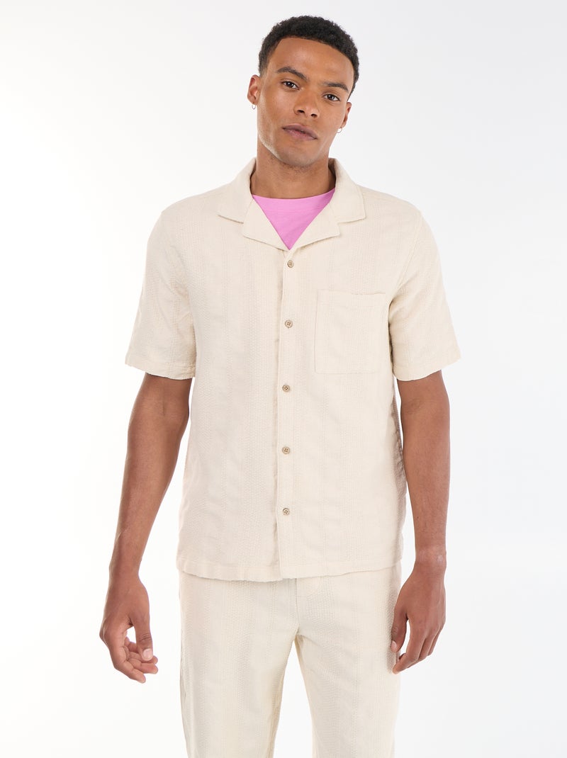 Chemise manches courtes en matière fantaisie Beige - Kiabi
