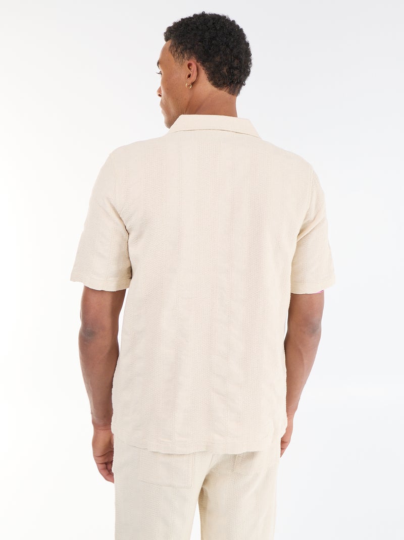 Chemise manches courtes en matière fantaisie Beige - Kiabi