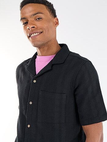 Chemise manches courtes en matière fantaisie