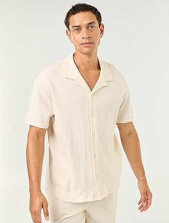 Chemise manches courtes en matière gaufrée