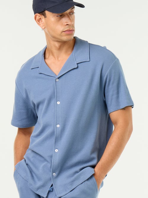 Chemise manches courtes en matière gaufrée - Kiabi