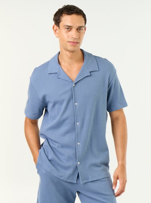 Chemise manches courtes en matière gaufrée - Kiabi