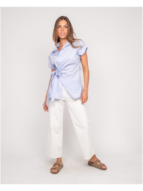 Chemise manches courtes nouée coté OMERVA - Kiabi Chemise manches courtes nouée coté OMERVA - Kiabi