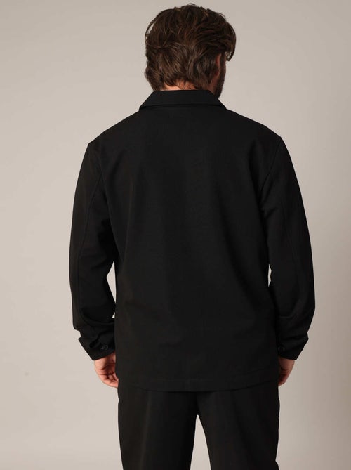 Chemise moderne avec col classique et coupe droite confortable 'Deeluxe' - Kiabi Chemise moderne avec col classique et coupe droite confortable 'Deeluxe' - Kiabi