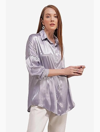 Chemise oversize en satin boutonnée sur le devant bdart