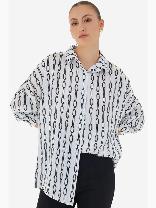 Chemise oversize en satin boutonnée sur le devant bdart - Kiabi Chemise oversize en satin boutonnée sur le devant bdart - Kiabi
