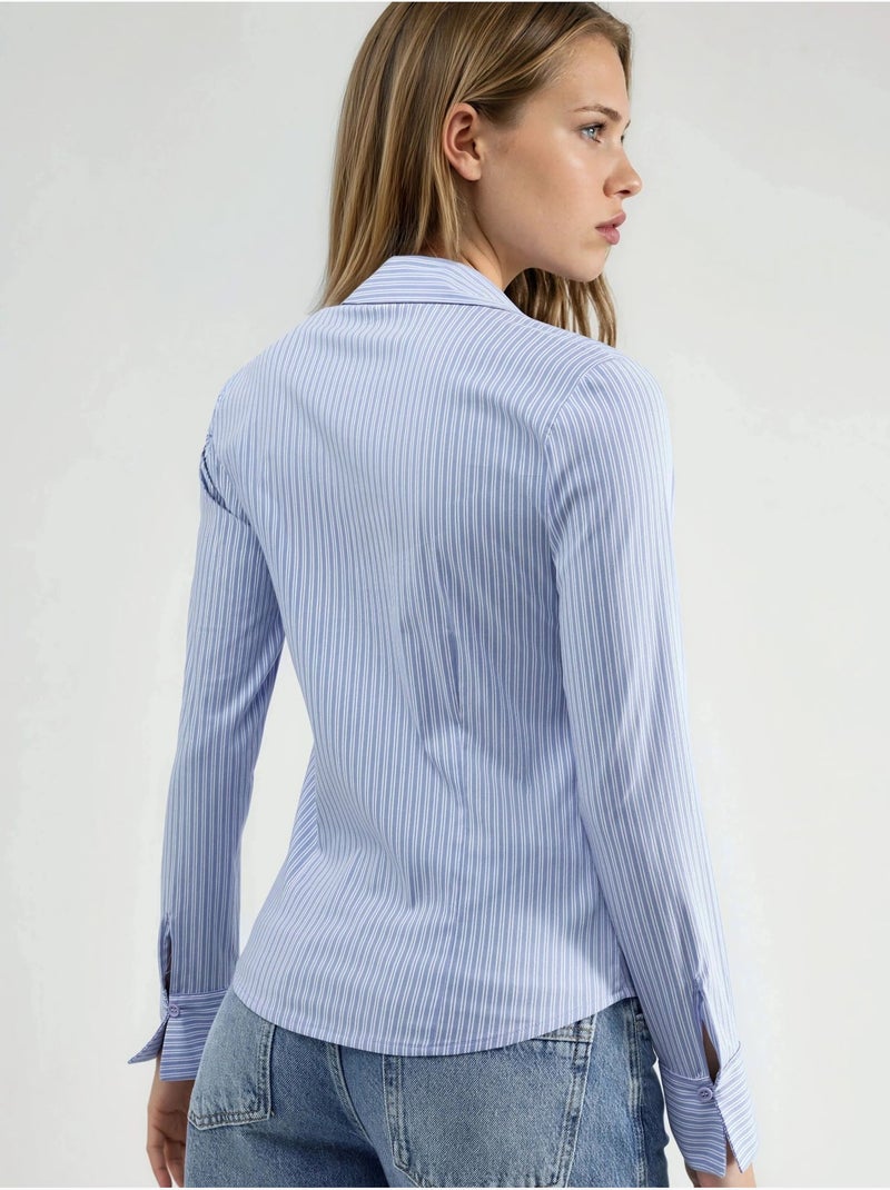 Chemise rayée cintrée à fermeture boutonnée Bleu ciel - Kiabi