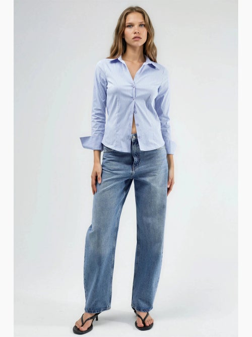 Chemise rayée cintrée à fermeture boutonnée hiccup - Kiabi Chemise rayée cintrée à fermeture boutonnée hiccup - Kiabi